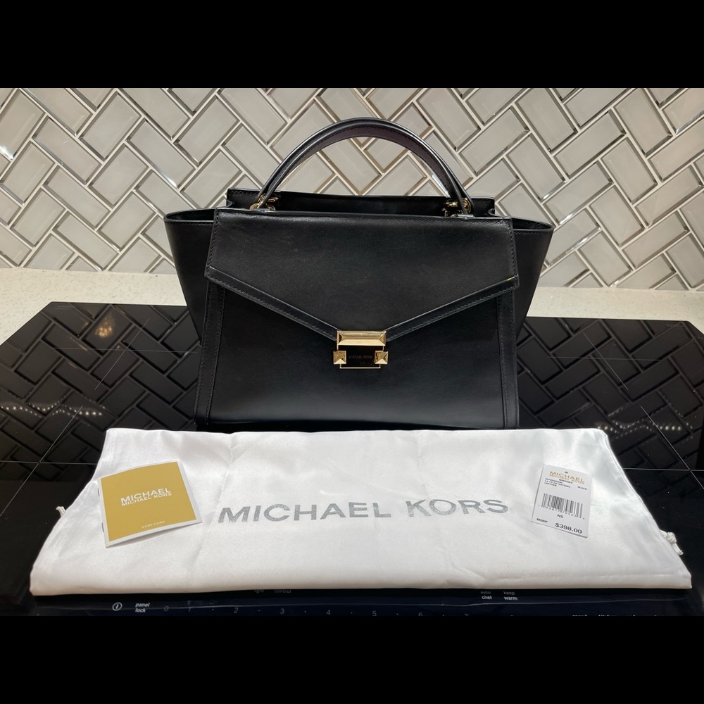 Michael Kors Top Zip Whitney in black leather & gold tone hardware